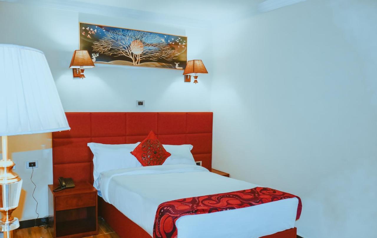 Moonlight Hotel Addis Ababa Dış mekan fotoğraf